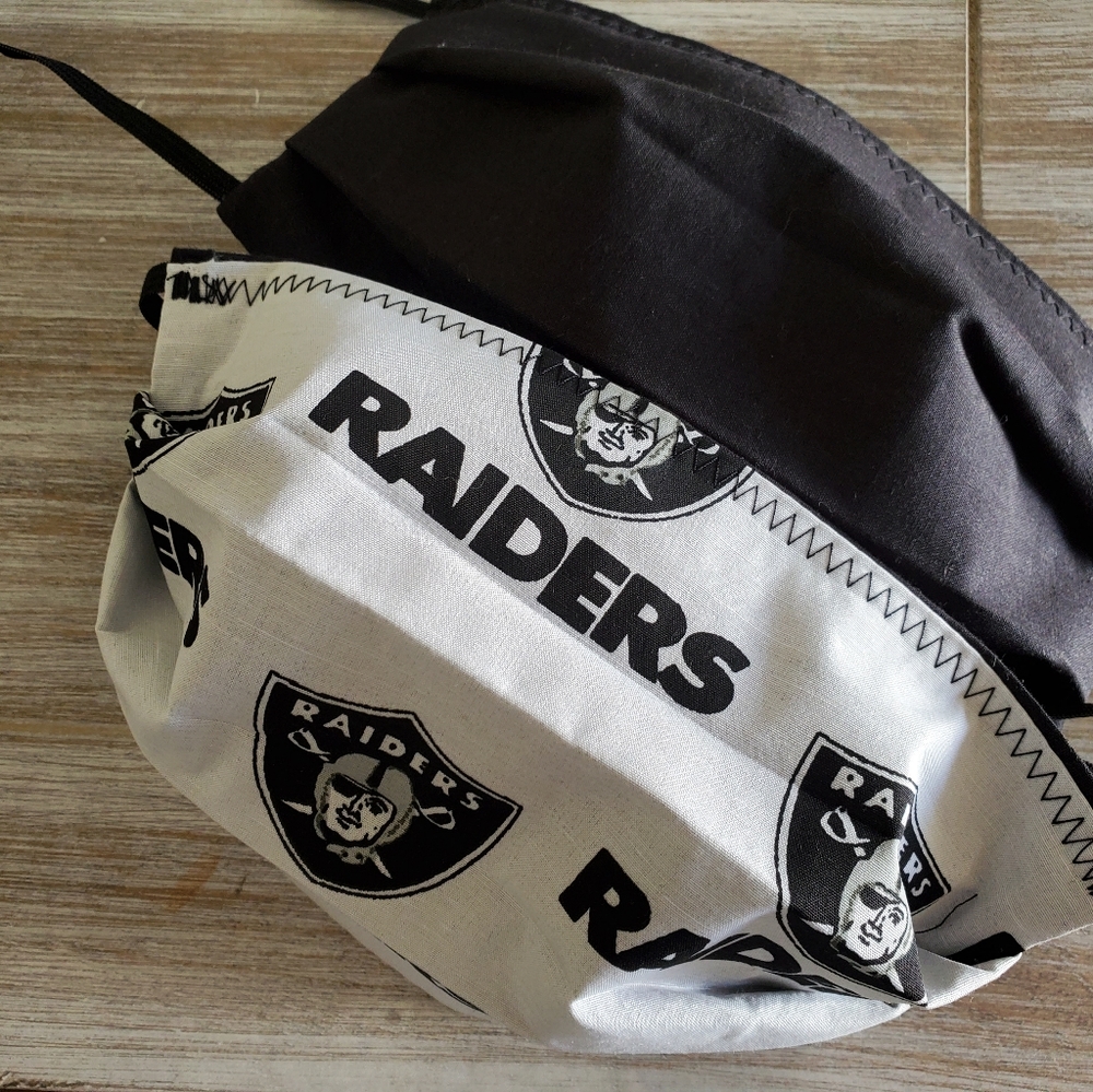 Raiders face mask black and white